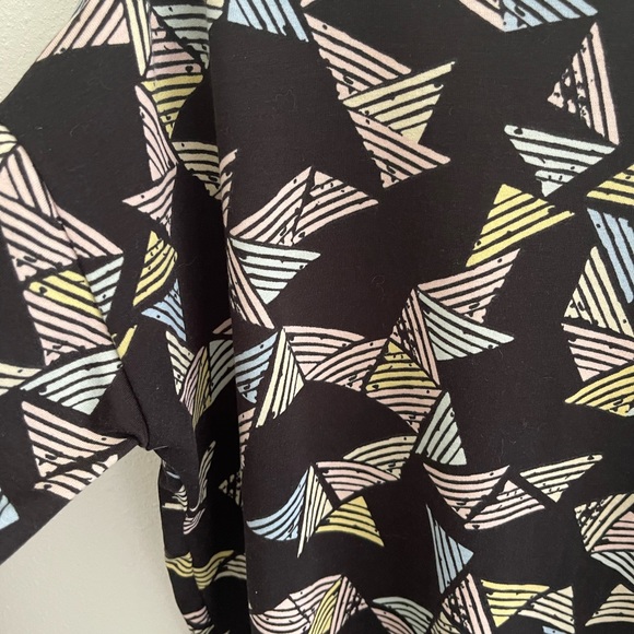 NWT LuLaRoe Irma Top XS - Picture 2 of 3